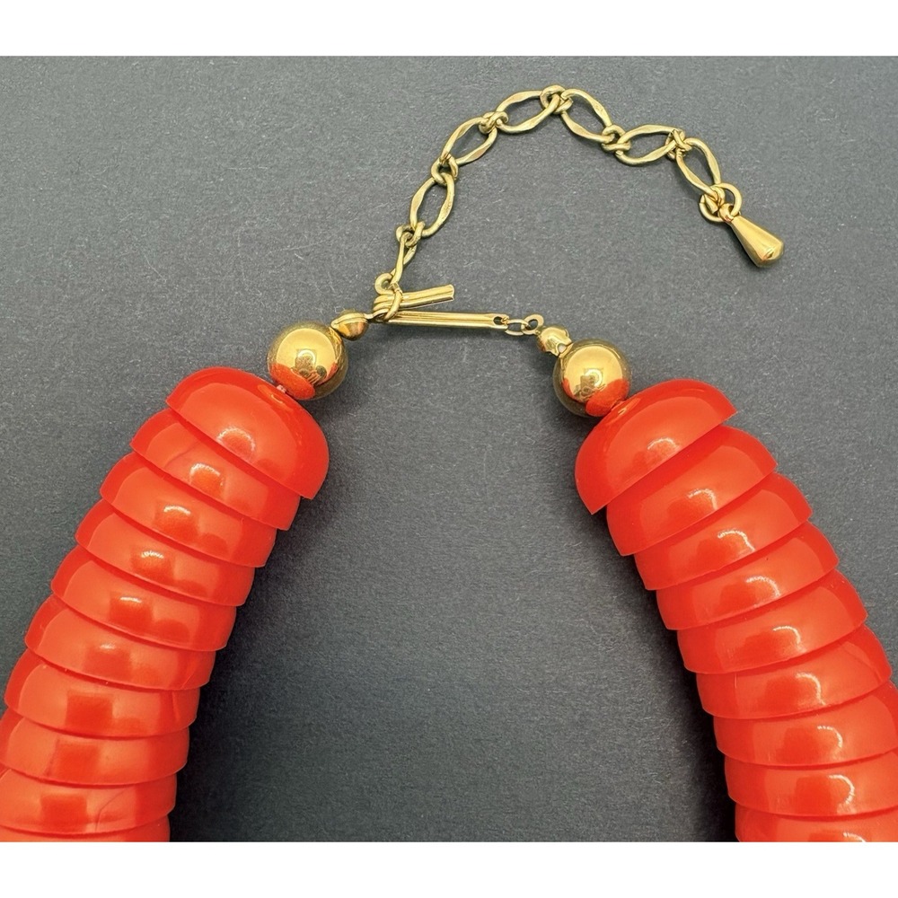 Vintage Avon Dramatic Coiled Disc Red & Gold Tone Choker Necklace Chunky 1986 - Picture 6 of 7